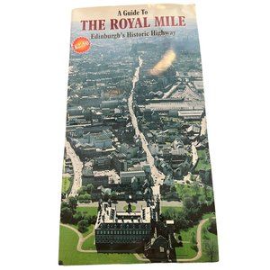 A Guide to the Royal Mile by Gordon Wright